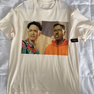 KID N PLAY Brand new LARGE - CREAM T SHIRT